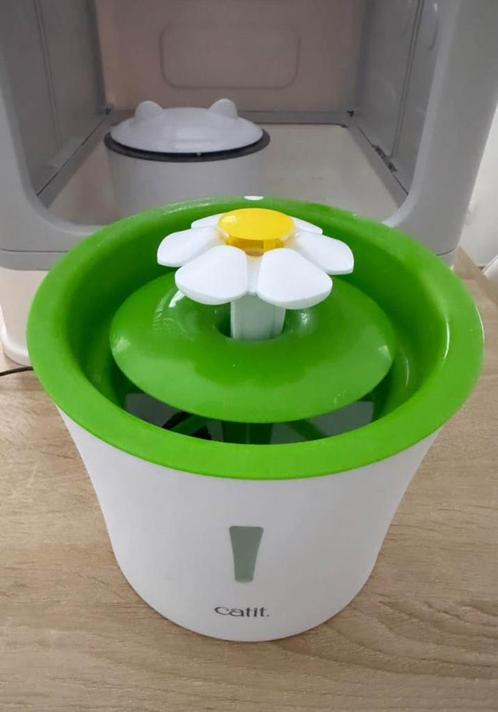 Catit Original bloemenfontein - 3 liter, Dieren en Toebehoren, Kattenvoerbakken en Drinkbakken, Zo goed als nieuw, Ophalen