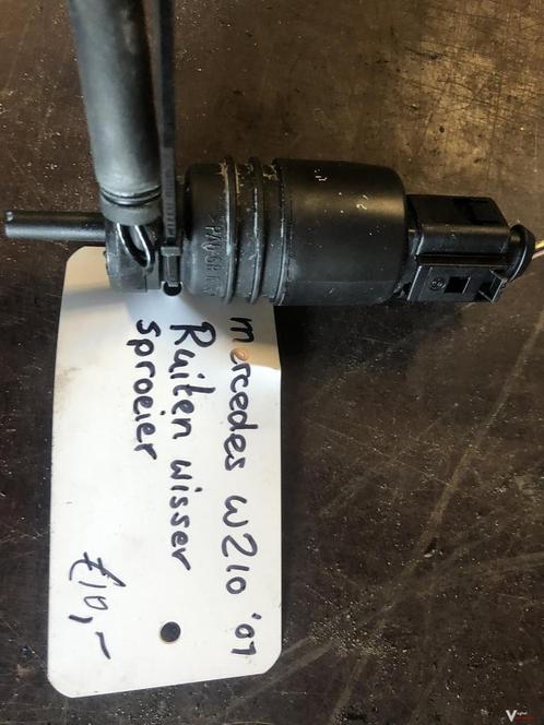 Mercedes w210 '01 ruitensproeierpomp, Auto-onderdelen, Ruiten en Toebehoren, Gebruikt, Ophalen of Verzenden