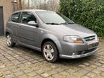 Chevrolet Kalos 1.4i Automaat 73.000km gekeurd bj.2006, Autos, Chevrolet, Argent ou Gris, Achat, Entreprise, Noir