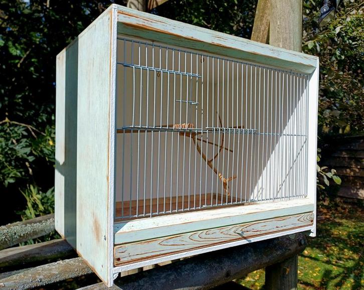 Cage d'elevage oiseaux vintage, Dieren en Toebehoren, Vogels | Hokken en Kooien, Gebruikt, Vogelkooi, Hout, Ophalen