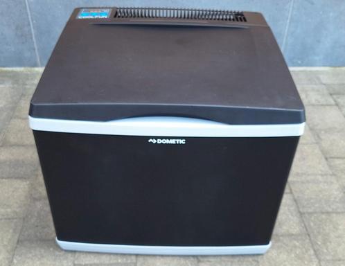 Dometic 40L elektrische koelbox 12v / 230v, Caravans en Kamperen, Koelboxen, Zo goed als nieuw, Koelbox, Compressor, Ophalen