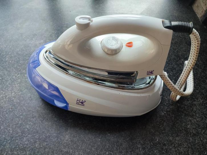Caloric Strijkijzer met station, Elektronische apparatuur, Strijkijzers en Strijkplanken, Zo goed als nieuw, Strijkijzer met snoer