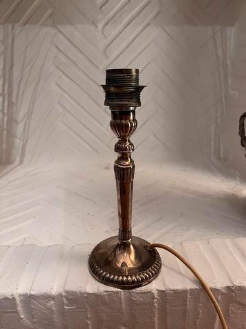 Lamp van sterling zilver  beschikbaar voor biedingen