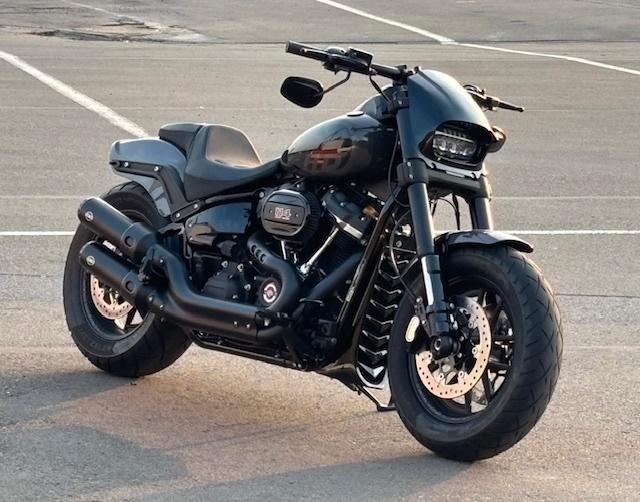 motor Harley Davidson fat bob 114, Motos, Motos | Harley-Davidson, Particulier, ABS, Régulateur de vitesse, Échappement sport