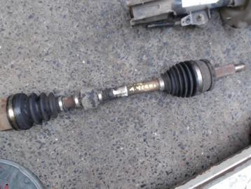 Cardan gauche Kia Venga 1.4CRDi 66kw 2010-2015 LP/15041 beschikbaar voor biedingen