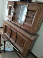 Antieke kledingkast om snel weg te gaan, Ophalen