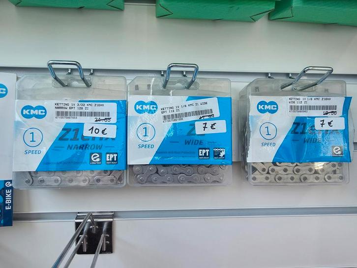 NIEUW: KMC Fietskettingen, Fietsen en Brommers, Fietsonderdelen, Nieuw, Overige typen, Ophalen of Verzenden
