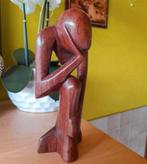 Vintage houtsnijwerk Denker 24cm hoog - Abstract, Antiek en Kunst, Kunst | Beelden en Houtsnijwerken, Ophalen of Verzenden