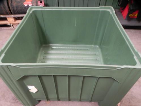 krat-kunststof stapelbakken  v.o.a drinkwater,, Dieren en Toebehoren, Stalling en Weidegang, Stalling, Weidegang, Accessoires