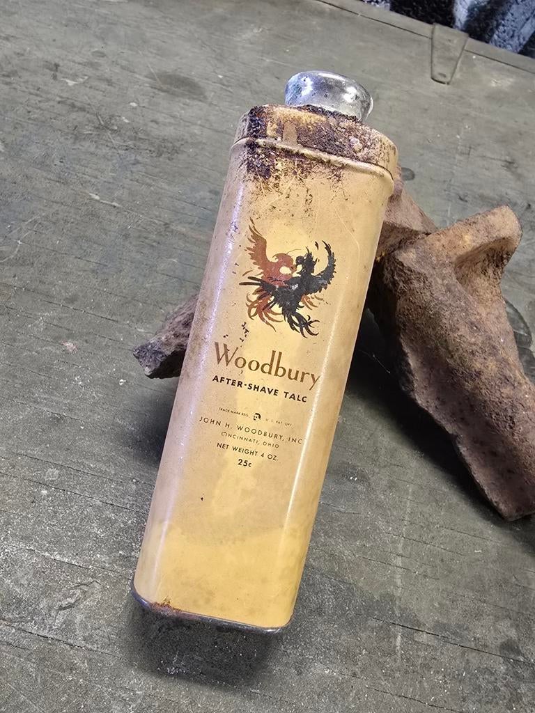 WWII US tin Woodbury talc, Ophalen