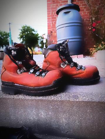 Schoenen, dames - heren aan 2 euro of vaak GRATIS Diest beschikbaar voor biedingen
