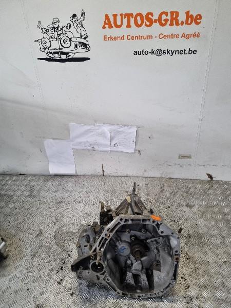 VERSNELLINGSBAK Renault Megane II (BM / CM) (jr5108), Auto-onderdelen, Transmissie en Toebehoren, Renault, Gebruikt
