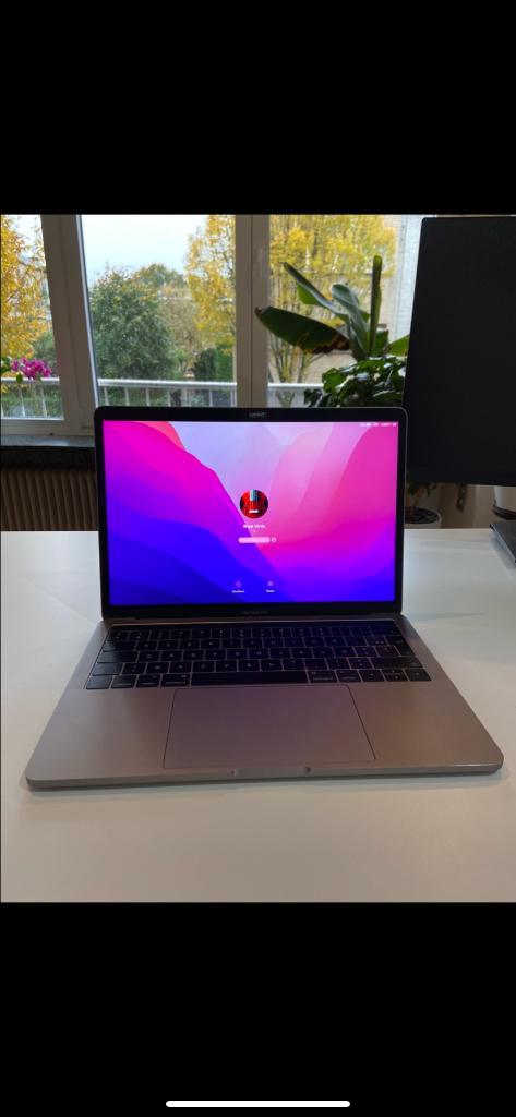 MacBook Pro met Touchbar in goede staat 16GB RAM, Informatique & Logiciels, Apple Macbooks, Utilisé, MacBook Pro, 13 pouces, 3 à 4 Ghz