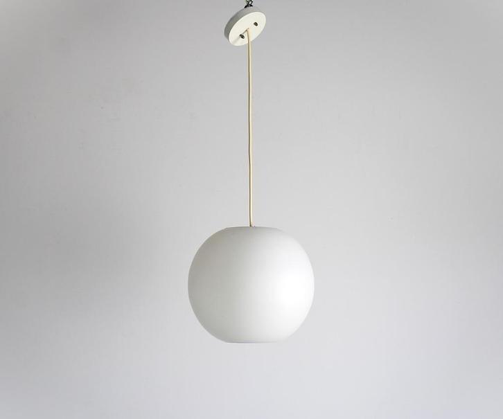 vintage matte opalinelamp, '60, Huis en Inrichting, Lampen | Hanglampen, Gebruikt, Minder dan 50 cm, Glas, Metaal, Ophalen