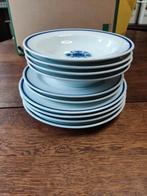 Vintage servies Maastricht Mosa 10 borden, Ophalen, Zo goed als nieuw