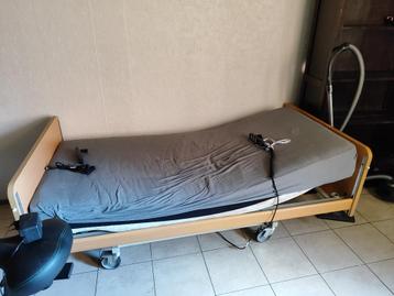 Ziekenhuis bed disponible aux enchères