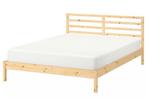 IKEA TARVA Bedframe + lattenbodems, Huis en Inrichting, Slaapkamer | Bedden, Ophalen, Zo goed als nieuw