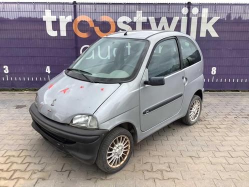 2005 - Ligier - Brommobiel - Nova Economic - Personenauto, Auto's, Overige Auto's, Bedrijf, Overige brandstoffen, Overige carrosserie