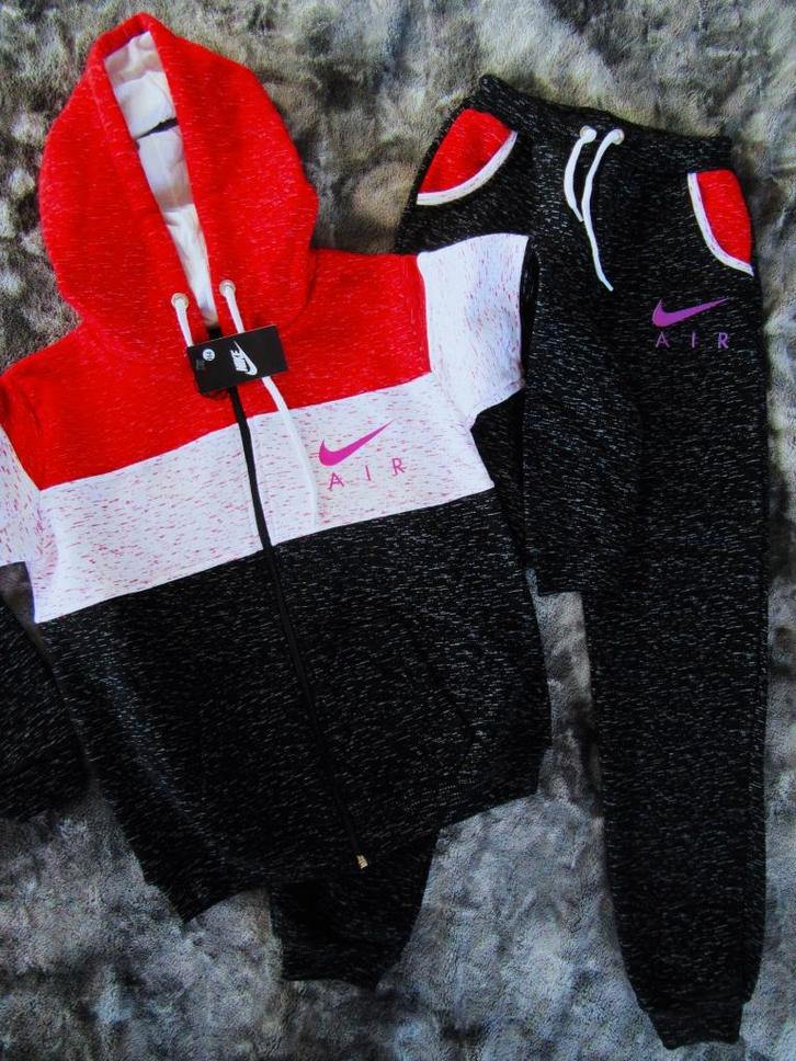 Training Hoodie Colour Block Rood/Zwart/Wit AIR Maat 164, Kinderen en Baby's, Kinderkleding | Maat 164, Nieuw, Jongen, Sport- of Zwemkleding