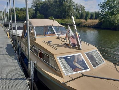 boten, Watersport en Boten, Motorboten en Motorjachten, Gebruikt, Polyester, 6 tot 9 meter, Diesel, Binnenboordmotor, 30 tot 50 pk
