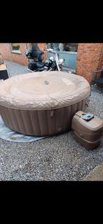 Jacuzzi 4pers prima staat, Ophalen, Zo goed als nieuw, Pomp