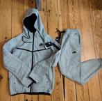 Nike tech Fleece Gris - taille L, Kleding | Heren, Sportkleding, Maat 52/54 (L), Nike, Nieuw, Ophalen of Verzenden