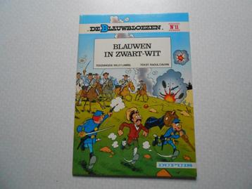 De blauwbloezen 11 Blauwen in zwart-wit 1977  1 ste druk.  beschikbaar voor biedingen