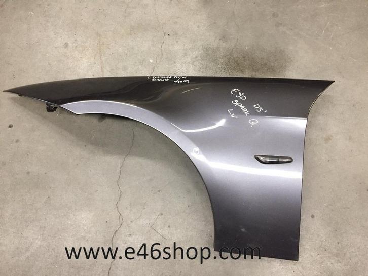 VOORSPATBORD BMW E90 E91 LINKS SPARKLING GRAPHITE, Auto-onderdelen, Carrosserie, Spatbord, BMW, Gebruikt, Ophalen