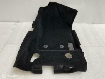 Tapijt Vloermat Rechts Voor Jeep Renegade ORIG  735623649 beschikbaar voor biedingen
