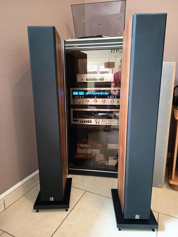 Highland Aingel 3205 kolomschotten, Audio, Tv en Foto, Luidsprekerboxen, Zo goed als nieuw, Front, Rear of Stereo speakers, 60 tot 120 watt