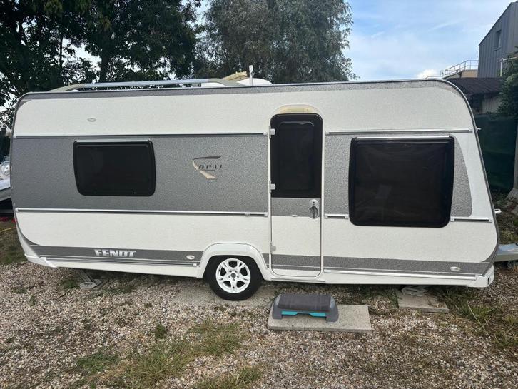 Fendt Opal, Caravans en Kamperen, Caravans, Particulier, tot en met 4, Fendt, 5 tot 6 meter, Douche, Ophalen
