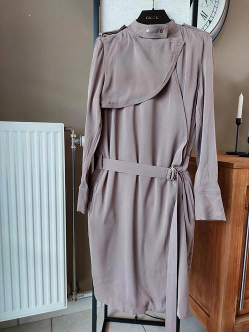 Gucci taupe jurk van wilde zijde, Kleding | Dames, Jurken, Zo goed als nieuw, Maat 38/40 (M), Bruin, Knielengte, Ophalen