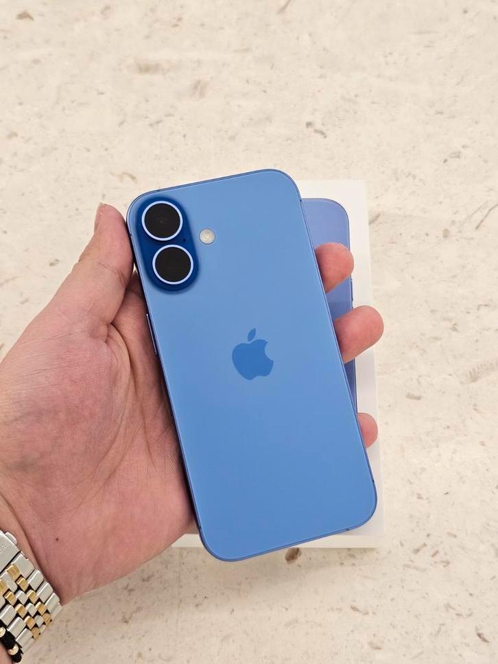 IPHONE 16 5G 128GB ULTRAMARINE, Telecommunicatie, Mobiele telefoons | Hoesjes en Screenprotectors | Apple iPhone, Zo goed als nieuw