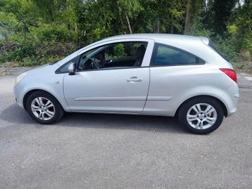 Opel corsa 1.0ess 130mkm.airco contrôle technique ok beschikbaar voor biedingen
