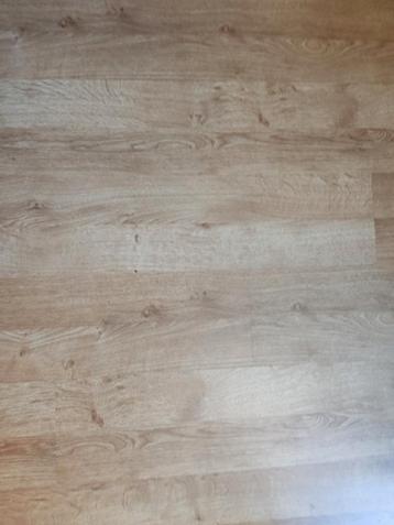 Kliklaminaat 36m² beschikbaar voor biedingen