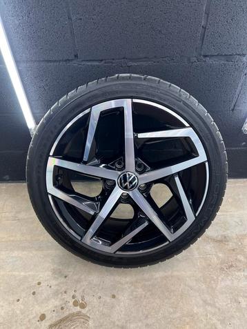Vw golf 8 velgen beschikbaar voor biedingen