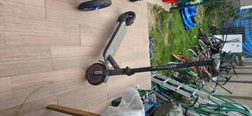 MacWheel.pro scooter, te repareren of voor onderdelen beschikbaar voor biedingen