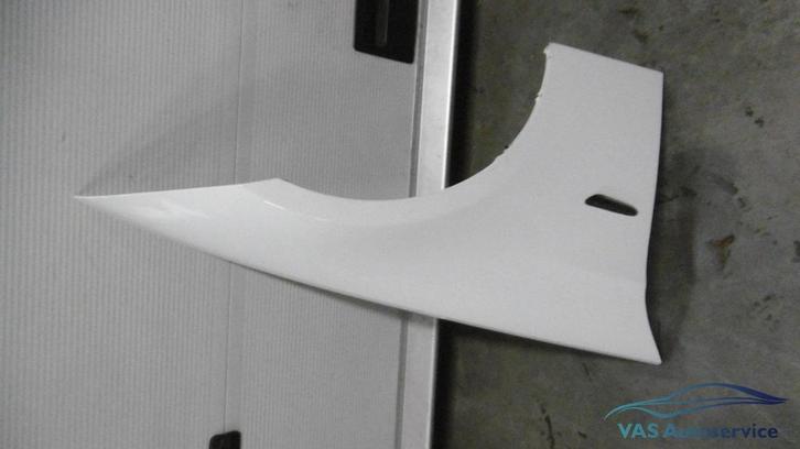 Voorscherm BMW 3-serie E90-E91   rechts, Auto-onderdelen, Carrosserie, Spatbord, BMW, Gebruikt, Ophalen of Verzenden