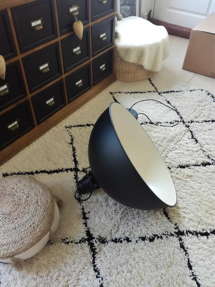 LUMINAIRE STYLE INDUSTRIEL NOIR ! A SAISIR, Maison & Meubles, Lampes | Suspensions, Neuf, Métal, Enlèvement ou Envoi