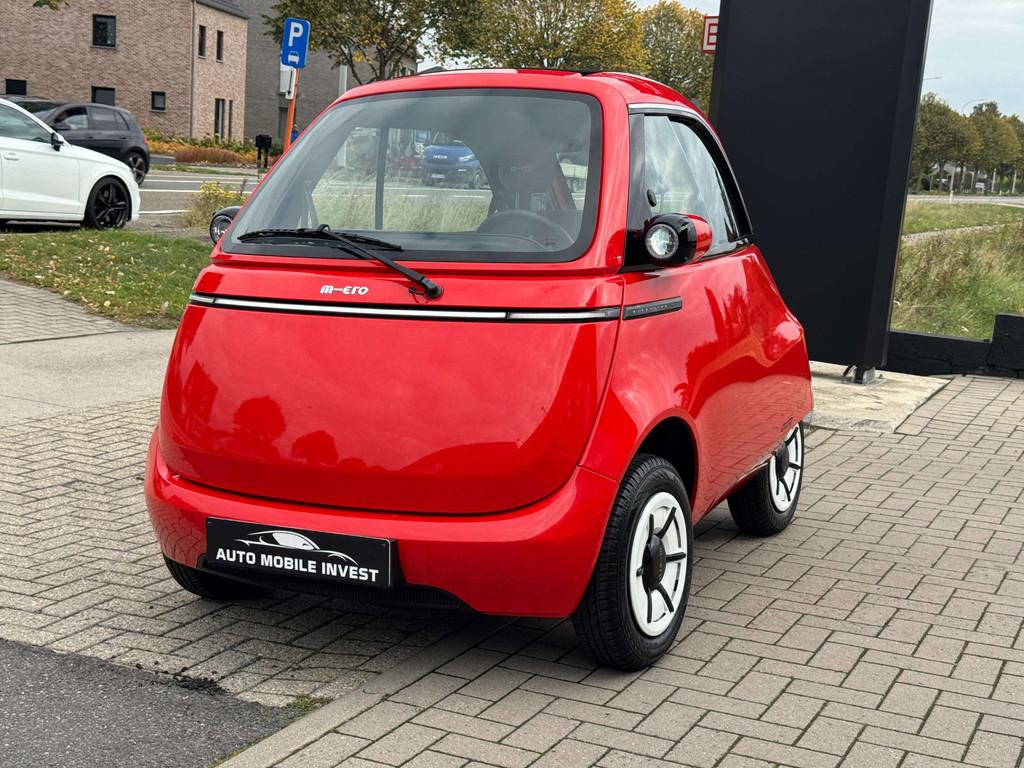 Micro Microlino 10,5kWh 90km/h Milano Red 0483/47.20.60, Auto's, Overige Auto's, Automaat, Gebruikt, Leder en Stof, 18 pk