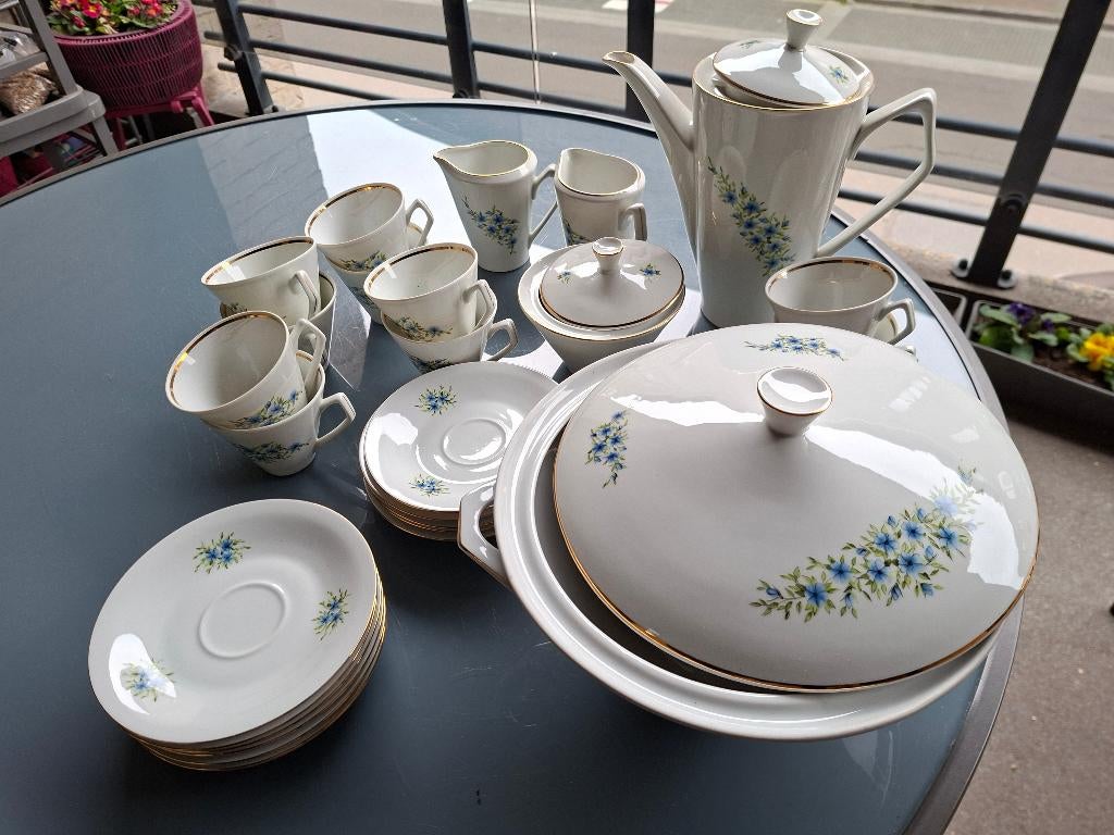 Antiek tafelservies met goudboord en stempel, Ophalen