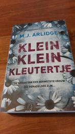 Klein klein kleutertje Arlidge, Boeken, Ophalen of Verzenden, Zo goed als nieuw, M.J. Arlidge