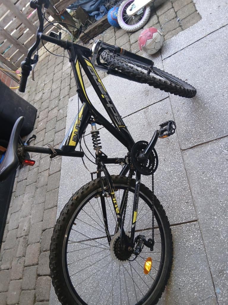 Vtt 26 pouces de marque bulle schiano, Vélos & Vélomoteurs, Frein sur jante, 24 pouces ou plus, Repose-pieds, Enlèvement