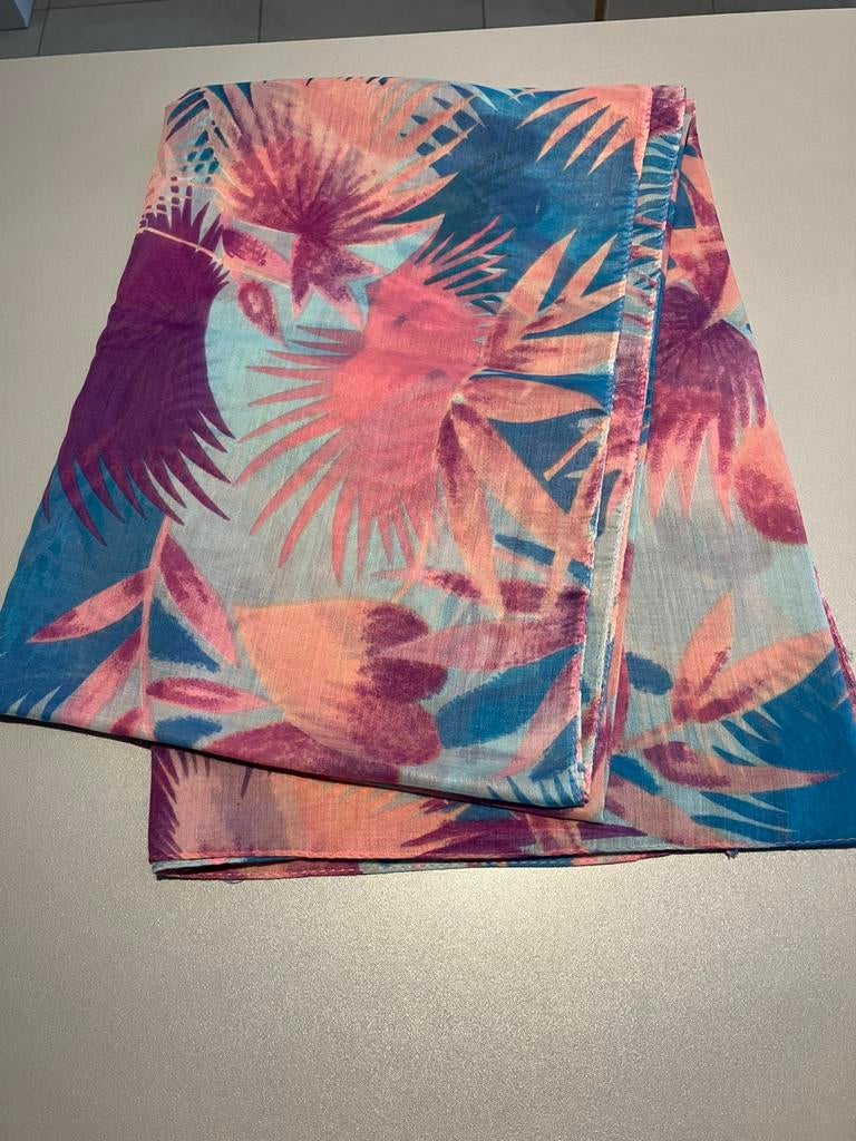 Paréo, Enlèvement ou Envoi, Comme neuf