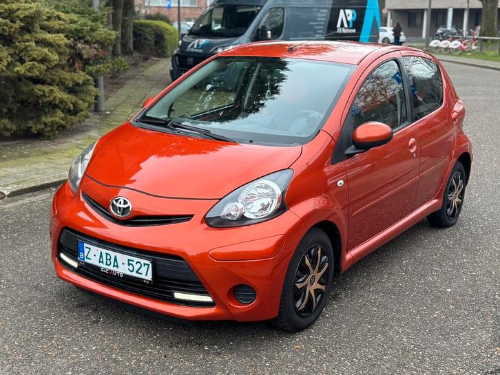 TOYOTA AYGO // AIRCO // BENZINE, Auto's, Toyota, Bedrijf, Te koop, Aygo, Airbags, Airconditioning, Apple Carplay, Bluetooth, Elektrische ramen