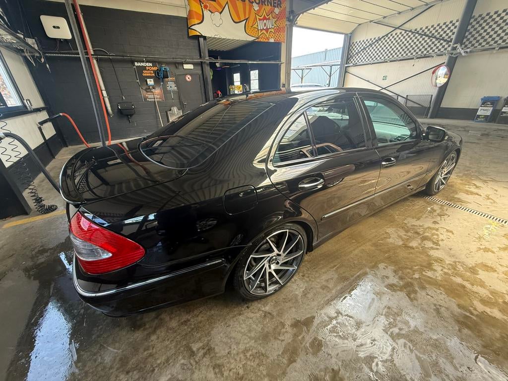 Mercedes E220 CDI avantgarde, Auto's, Mercedes-Benz, Automaat, Achterwielaandrijving, 1610 kg, 4 cilinders