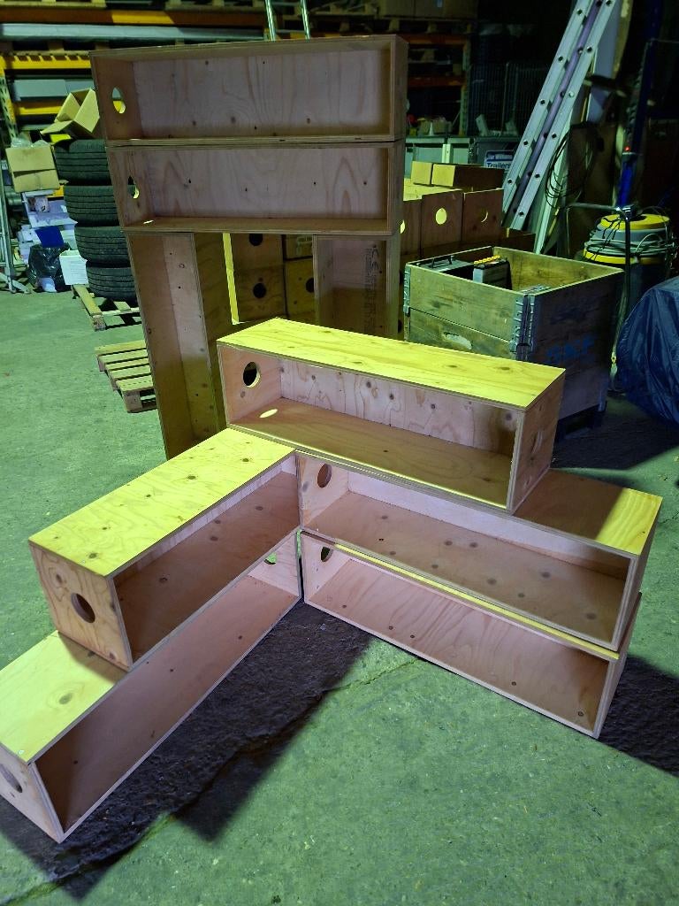 CAISSES EN BOIS - diverses dimensions + 1 coffre métal, Bricolage & Construction, Enlèvement, Utilisé, Boîte ou Caisse