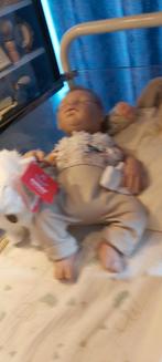 Volledig siliconenpop jongen met certificaat., Verzamelen, Poppen, Ophalen