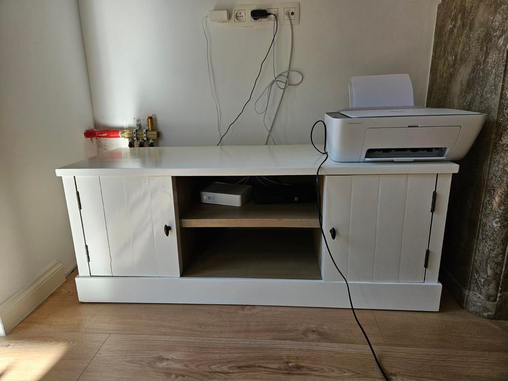 GRATIS tv meubel eik, Ophalen