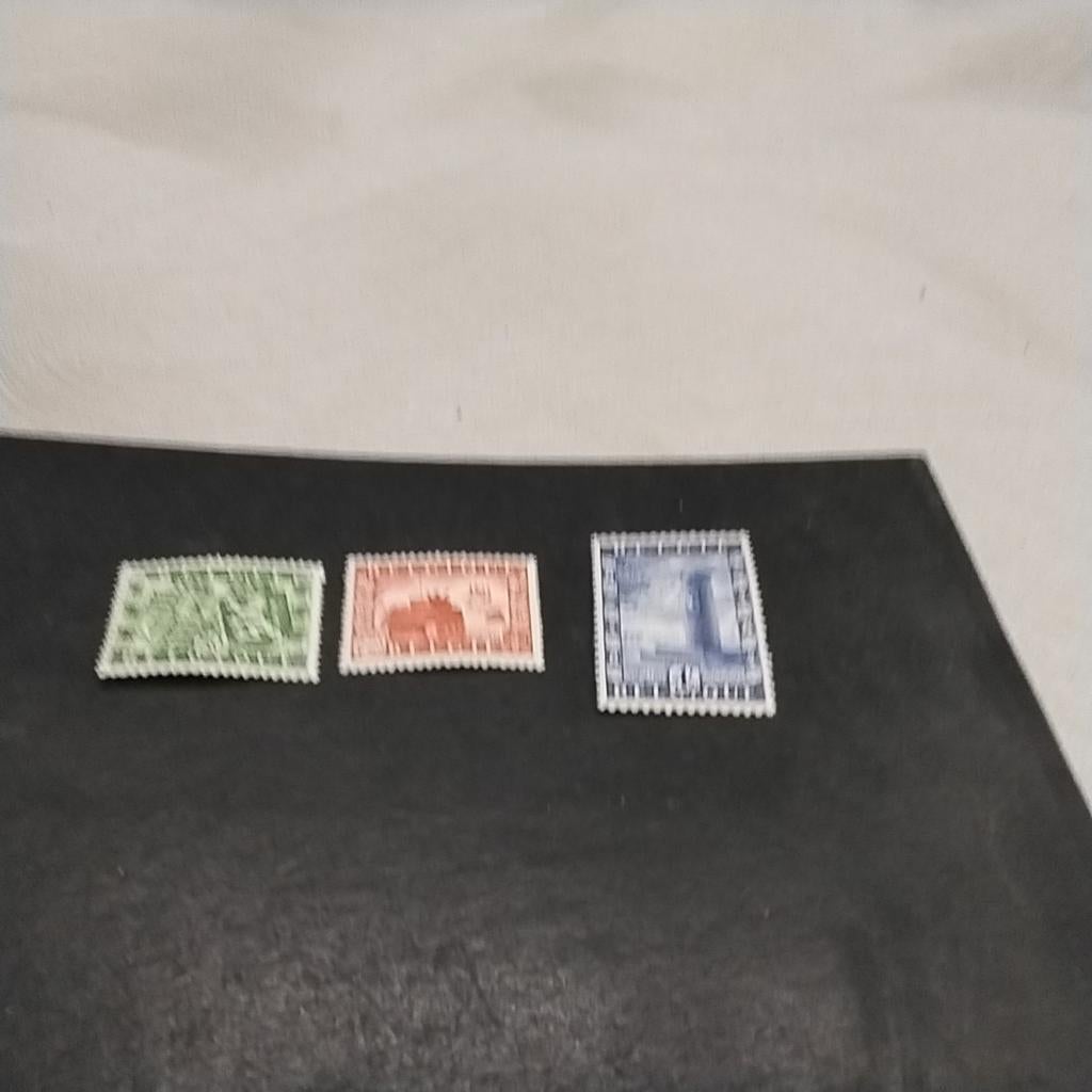 BELGIE 823/825 scharnier cote 10,00 €, Ophalen of Verzenden